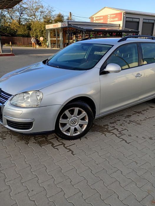 Vând Volkswagen golf 5 break