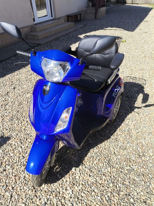 TRICICLU Scuter electric RDB A-klass