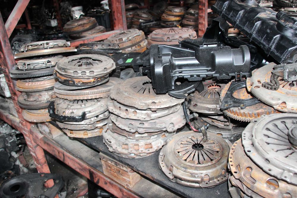 Съединител комплект, феродо, маховик, притискател автомоболи и джипове