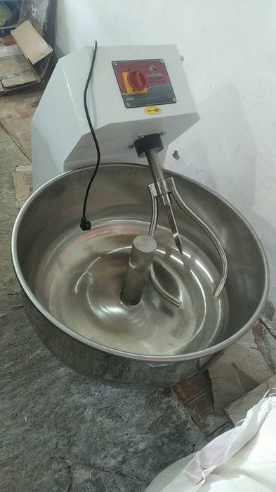 Mishalka mishalka xamir qoradigan aparat Turetiski chagdas ferma