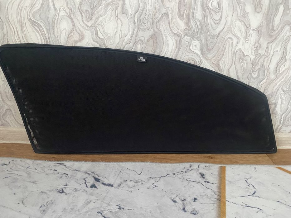 Шторки сеточные.