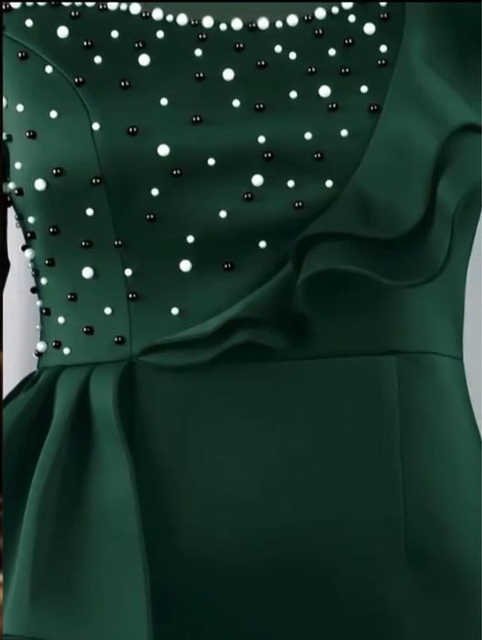 Продам новое вечернее платье