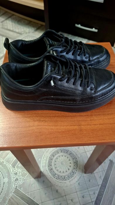 Продам 37 размер ботинки