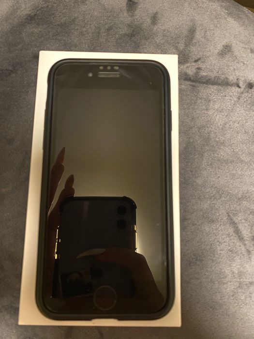 Iphone SE 2020 black ,128GB