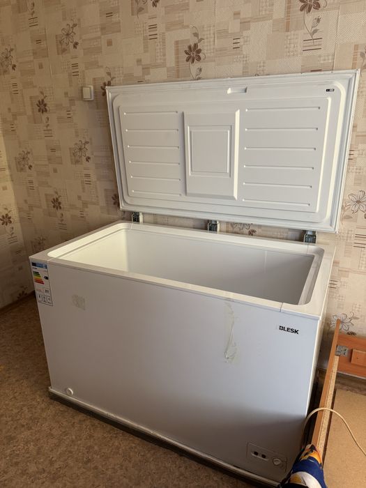 Продам морозильник