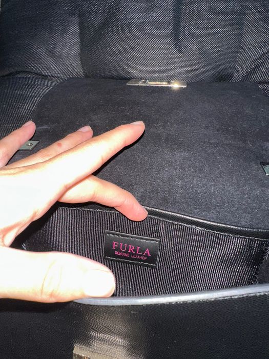 Дамска чанта furla черна
