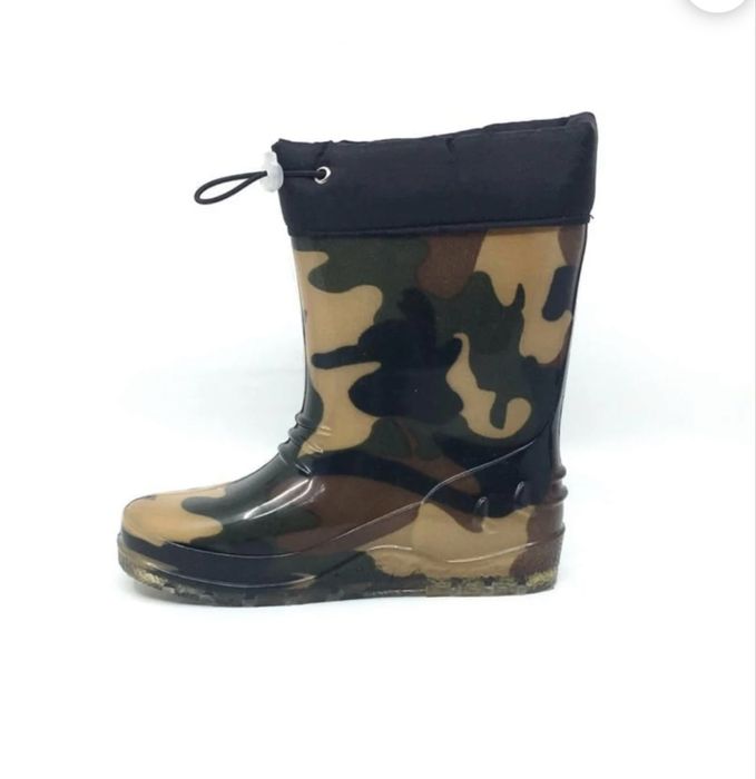 Нови зимни ботуши за момче