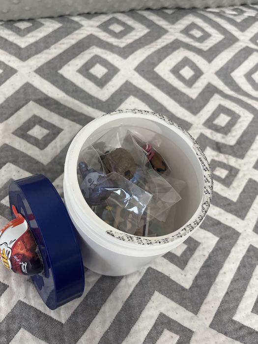 Каждая по 800 тенге