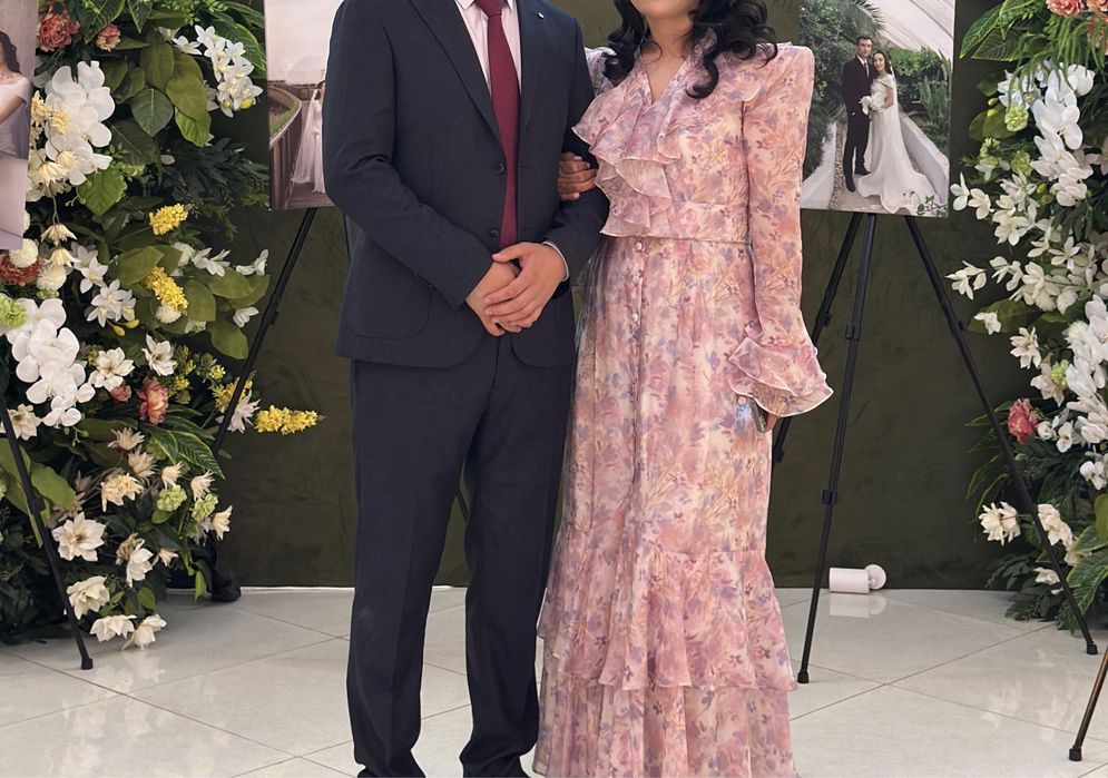 продам красивое платье