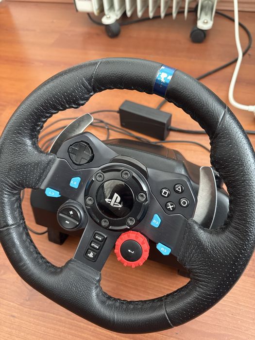 Logitech G29 Driving Force Racing Wheel
