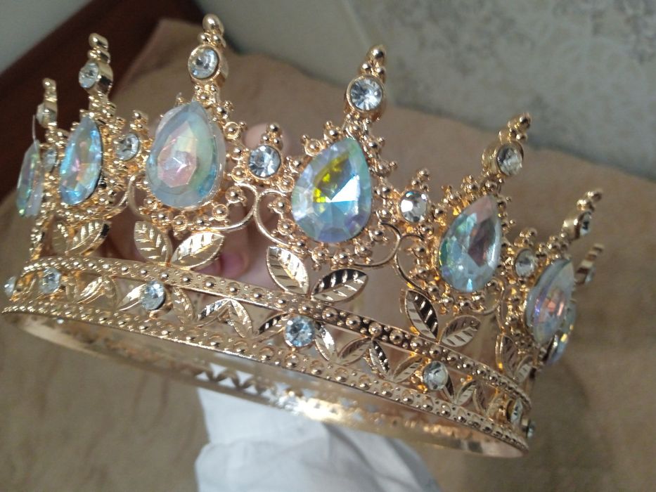 Корона из железа