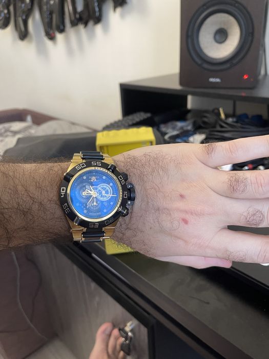 INVICTA в идеальном состоянии!