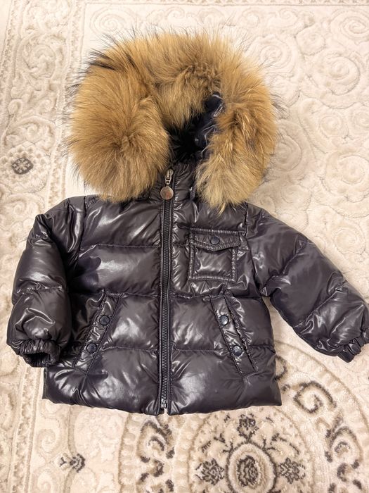 Compleu Moncler geaca si pantaloni