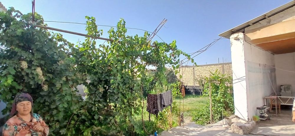 Uchastok sotiladi 10 sotix