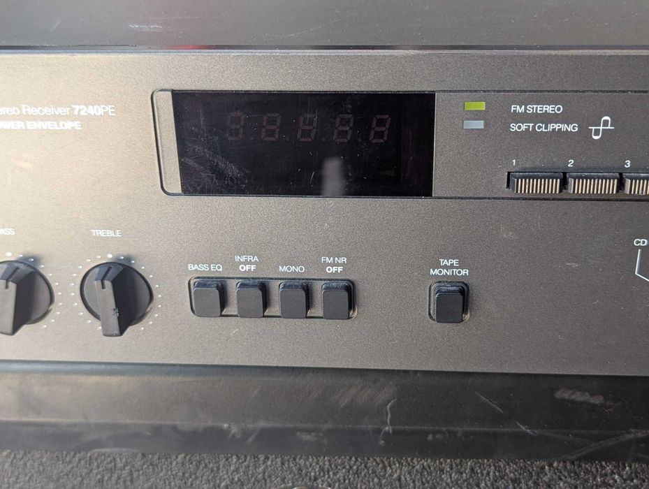 NAD 7240PE Stereo Receiver