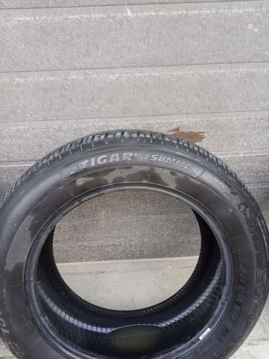 235 60 R18 Triangle