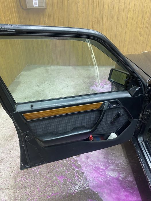 мерседес 124……..