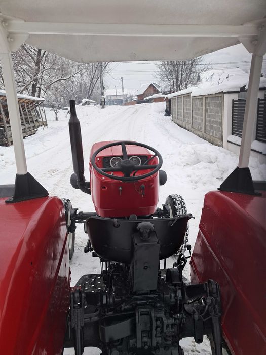 OCAZIE Vand tractor Universal 445