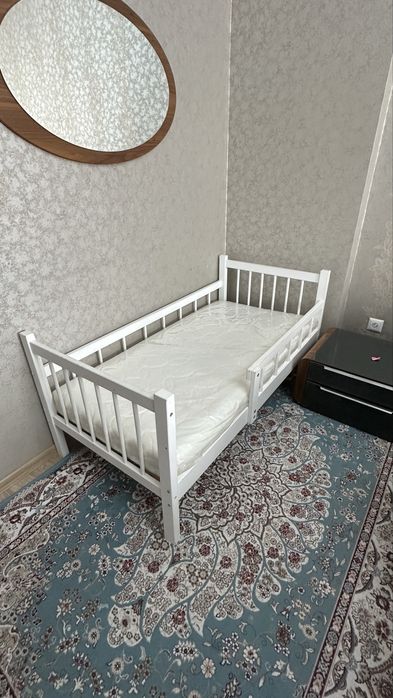 Продам 2 детские кровати.