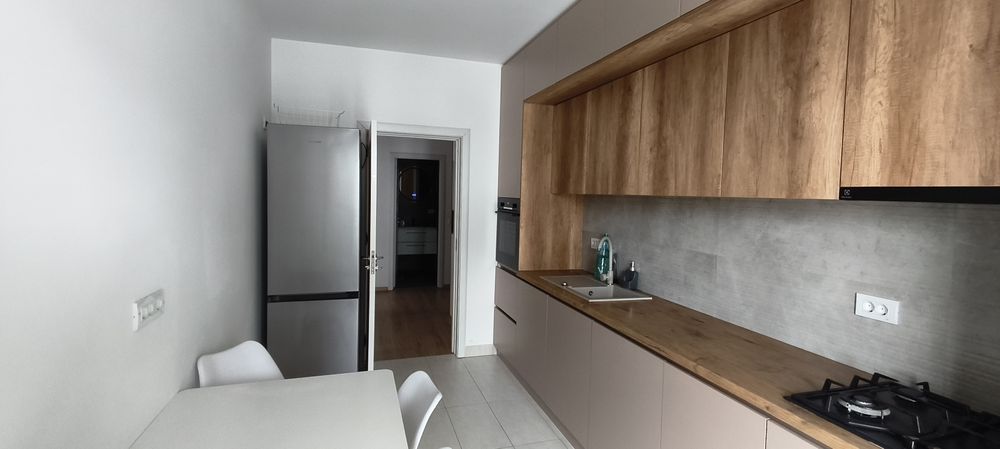 Apartament 2 camere de închiriat