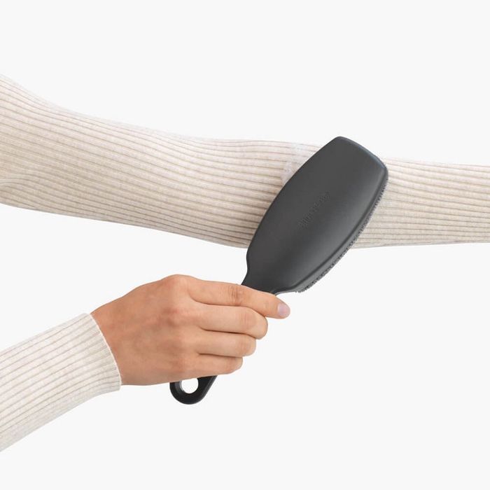 Четка за дрехи против косми и прах Brabantia Dark Grey