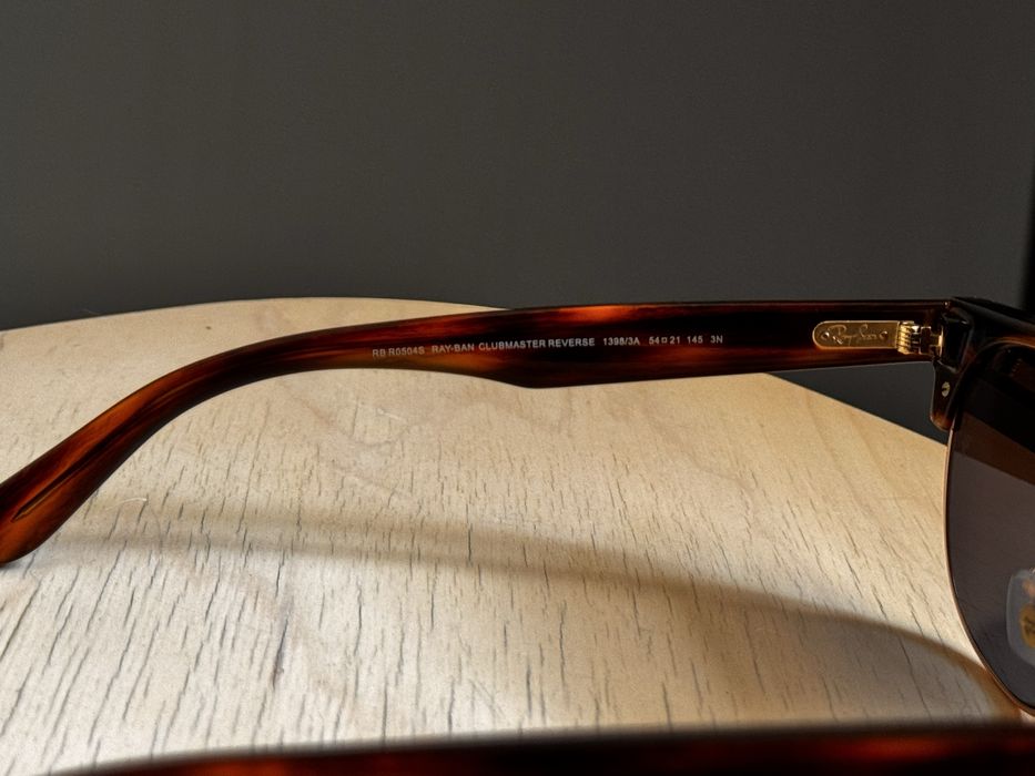 Солнцезащитные очки Ray-Ban