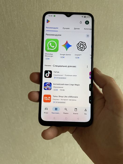 Продам OPPO A17.