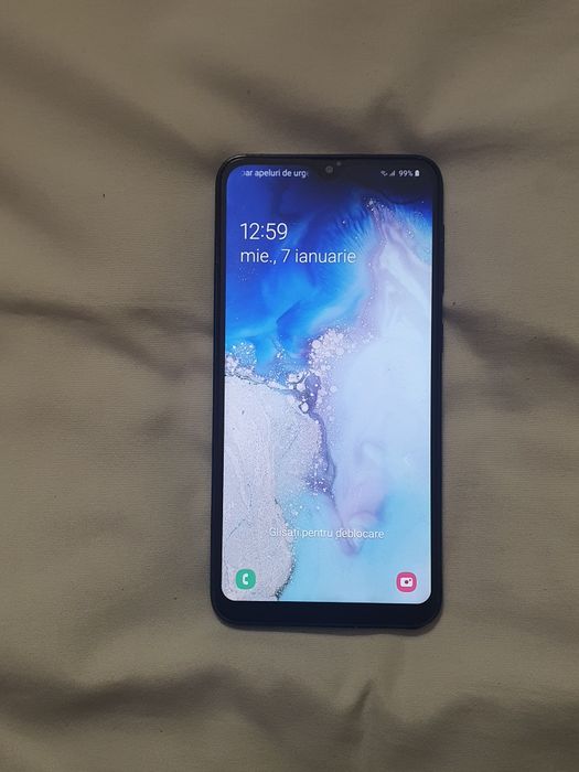 Tel. Samsung A10.