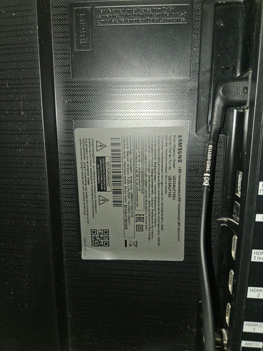 Продаю телевизор Самсунг UE55AU7100U