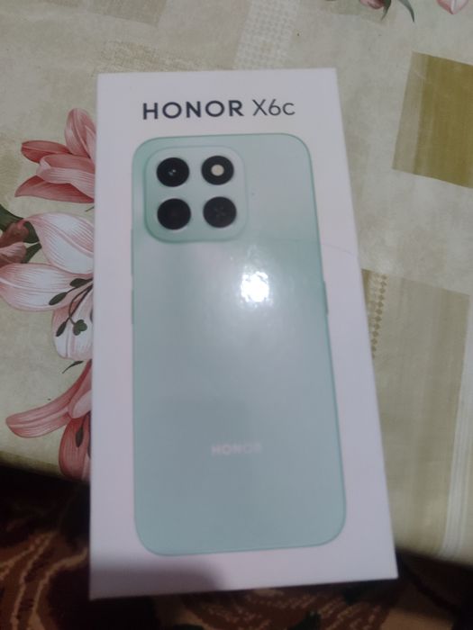 продам смартфон Honor X6c