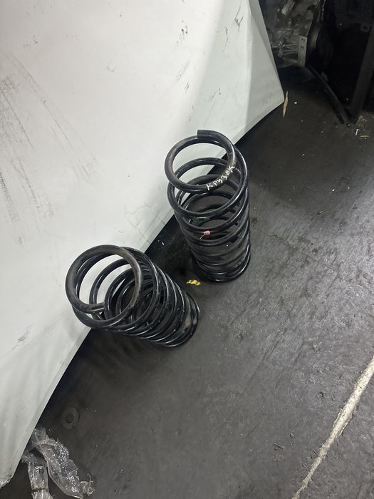 Пружина крузак 100