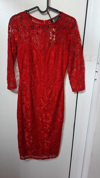 Ликвидация-Lipsy-Kardashian Kollection елегантна дантелена рокля