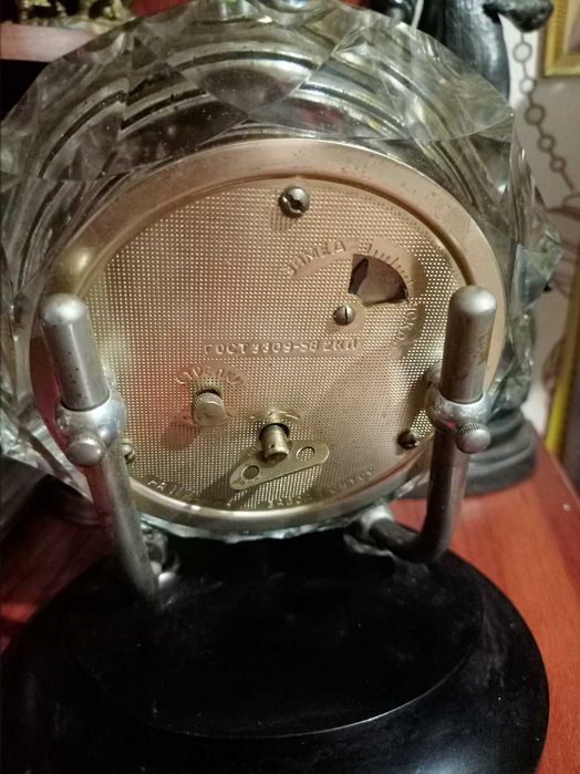 Продам настольные часы