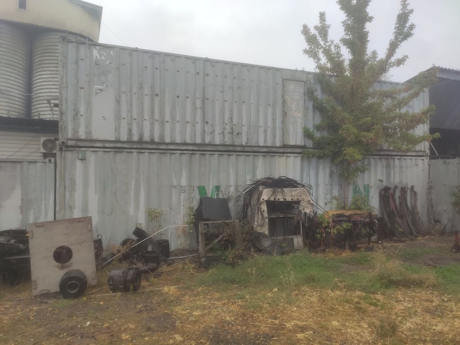 В продаже контейнера