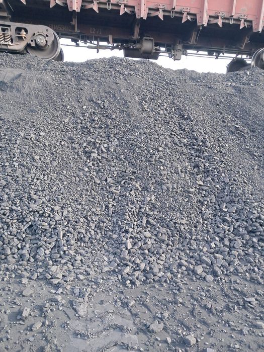 Перекидаю уголь тона 2500.