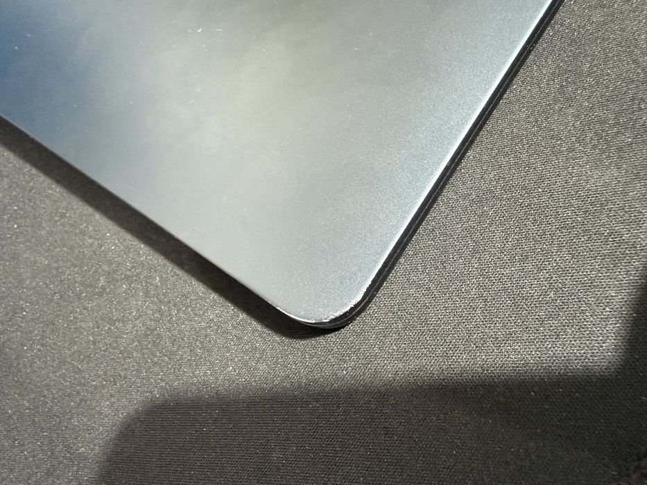 Macbook Air 15” M3 24gb Ram 1tb ssd