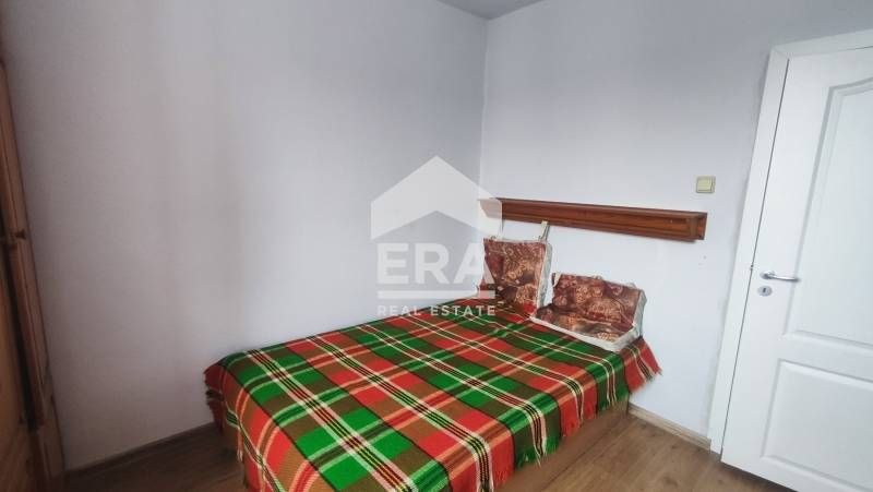 Тристаен апатамент под наем  с отделна кухня в кв. Младост