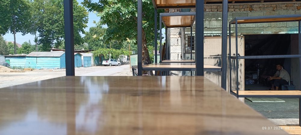 Стелажи полки в стиле лофт