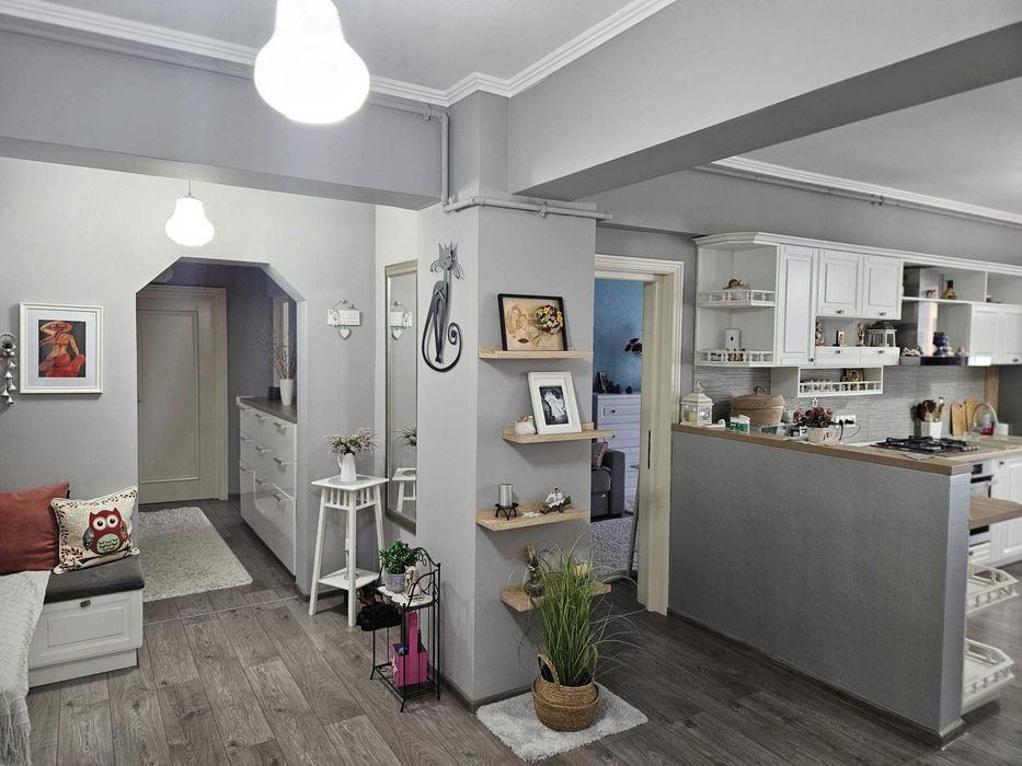 Vanzare apartament 3 camere 9 Mai- ProfiCity