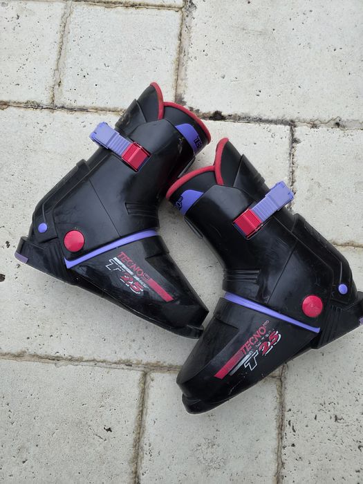 Clăpari mărimea 36-37, stare foarte bună