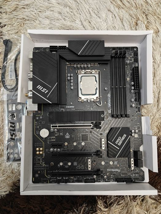 Core i7 13700kf + Msi Pro Z790-P Wifi DDR5