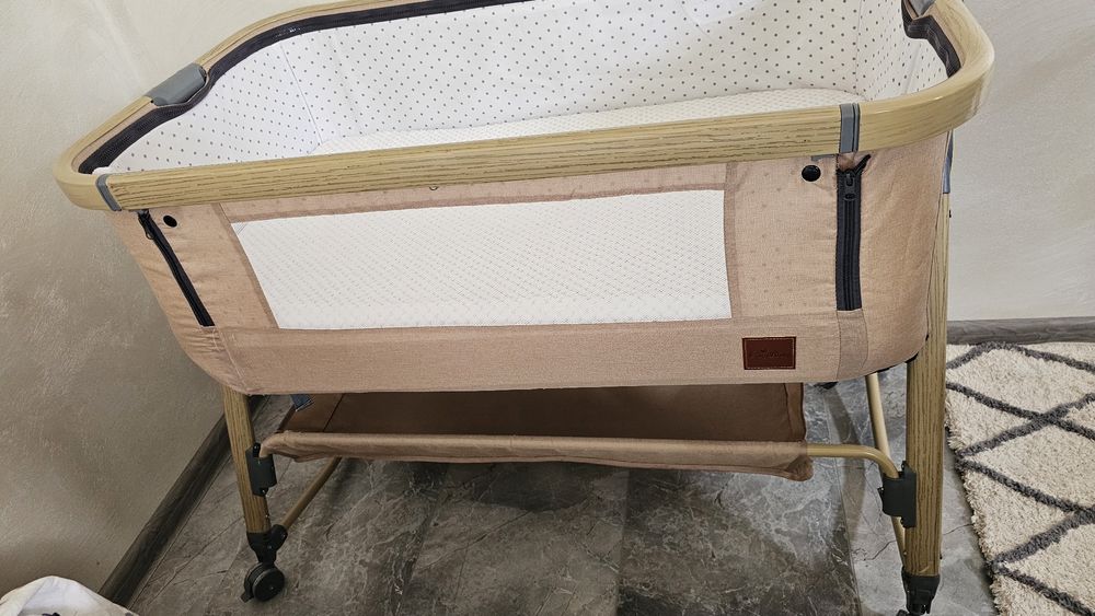 Бебешка кошара next to me Gary baby