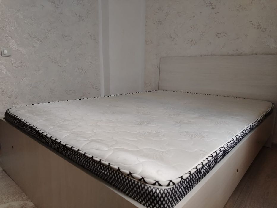 Двуспальная кровать!!!