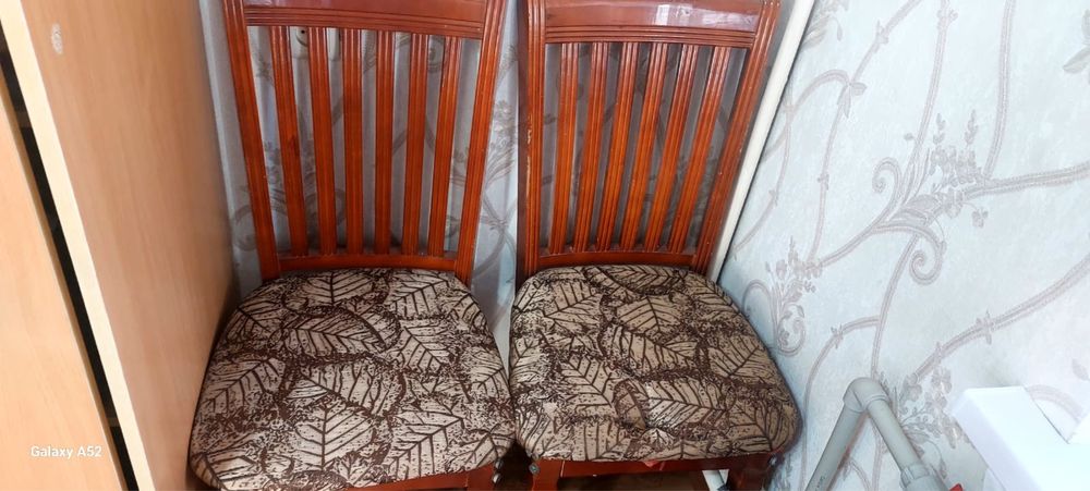 деревянные стулья