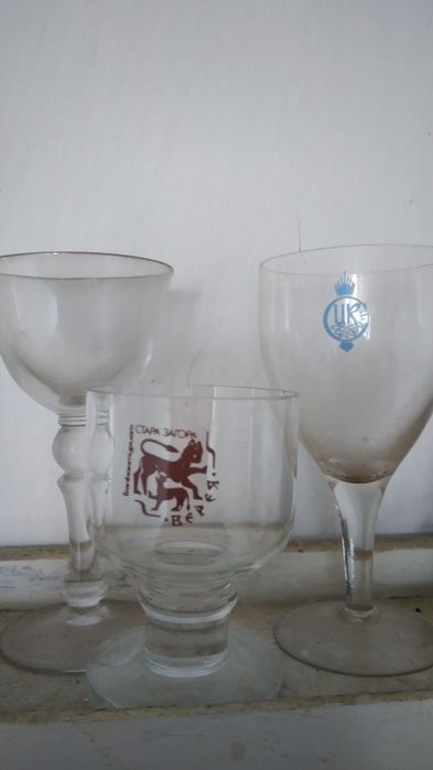 Ретро стъклен сервиз за ракия и единични стъклени чашки