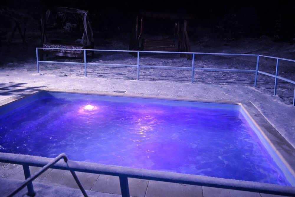 Cazare A-Frame 2/6 persoane Piscină încălzită/Ciubăr