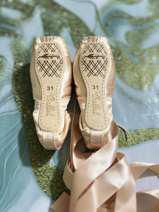 Продам новые пуанты!