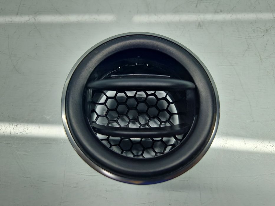 Grila aerisire centrala Dacia Duster 2 [Fabr 2017-2023] 687603688R