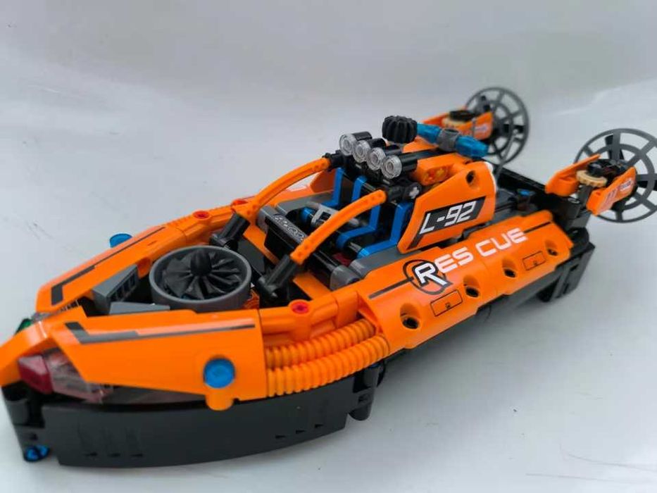 Lego Tehnic 42120 Rescue Hovercraft