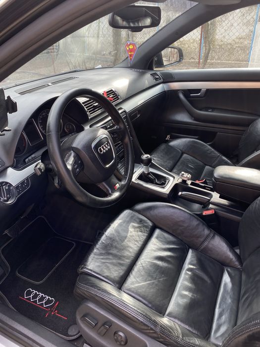 AUDI A4 0 — imagine 4